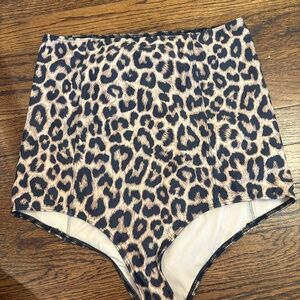 Kortni Jeane- Ultrahigh waisted animal print bottoms- medium